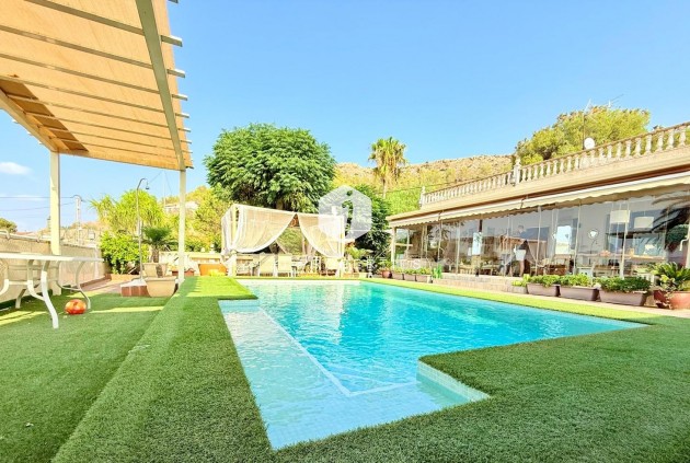 Villa - Resale - Benferri -
                Benferri