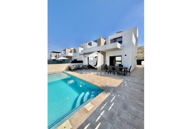 Villa - Resale - Benijofar -
                Costa Blanca