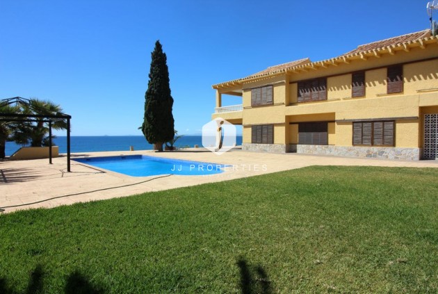 Villa - Resale - Cabo Roig -
                Costa Blanca