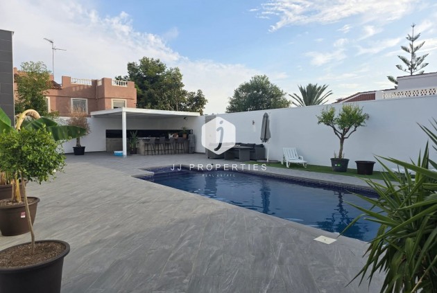 Villa - Resale - Ciudad Quesada -
                Costa Blanca