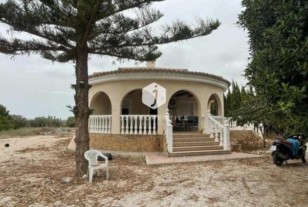 Villa - Resale - Daya Vieja -
                Costa Blanca