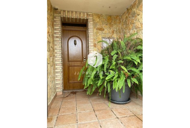 Villa - Resale -
            Orihuela Costa - C-53694