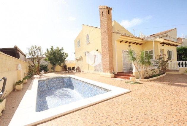 Villa - Resale - Orihuela Costa -
                Costa Blanca