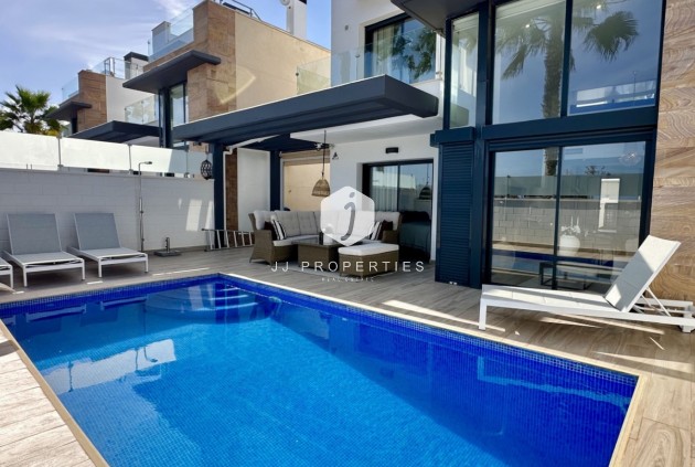 Villa - Resale - Orihuela Costa -
                Costa Blanca