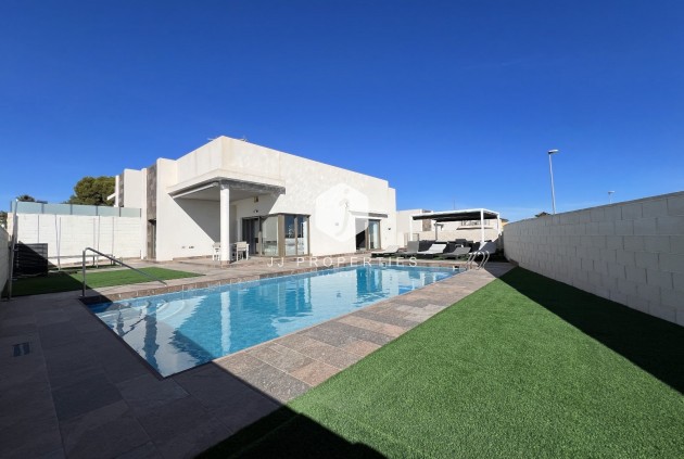 Villa - Resale - Orihuela Costa -
                Costa Blanca