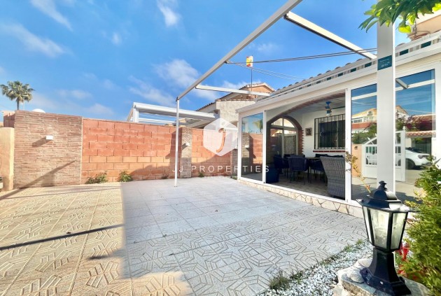 Villa - Resale - Orihuela Costa -
                Los Almendros-la Florida