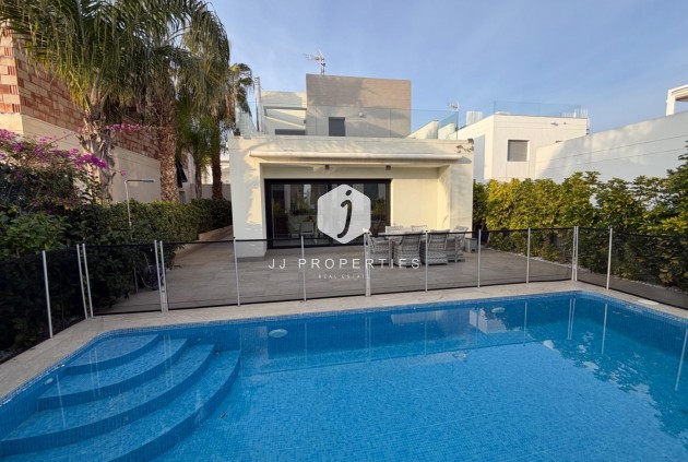 Villa - Resale - Rojales -
                Cuidad Quesada