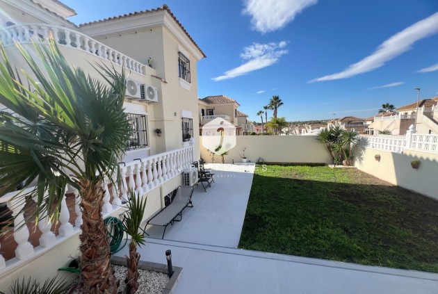 Villa - Segunda mano - Algorfa -
                Inland