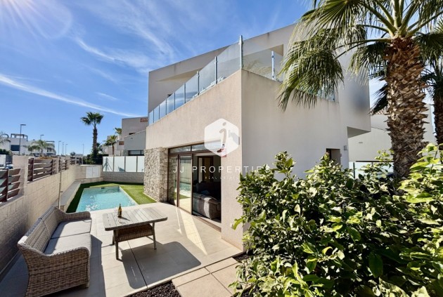 Villa - Segunda mano - Benijofar -
                Costa Blanca