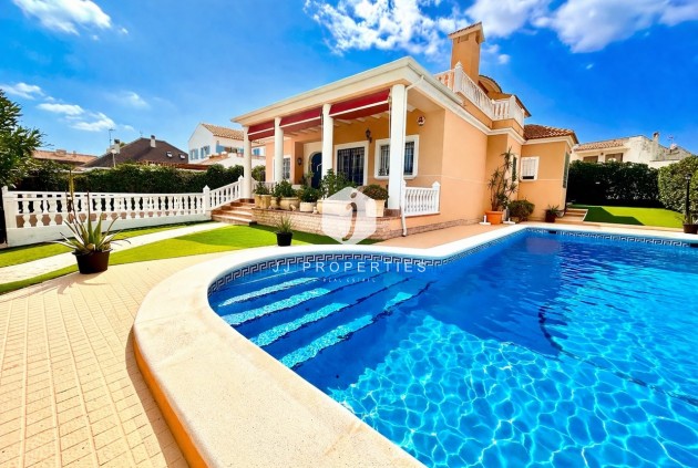 Villa - Segunda mano - La Mata -
                Costa Blanca