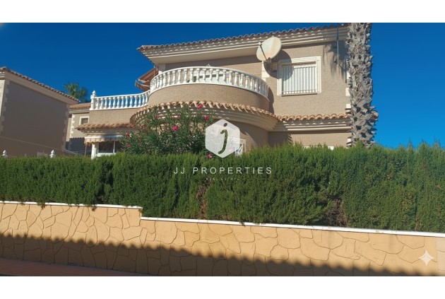 Villa - Segunda mano - Los Altos -
                Costa Blanca