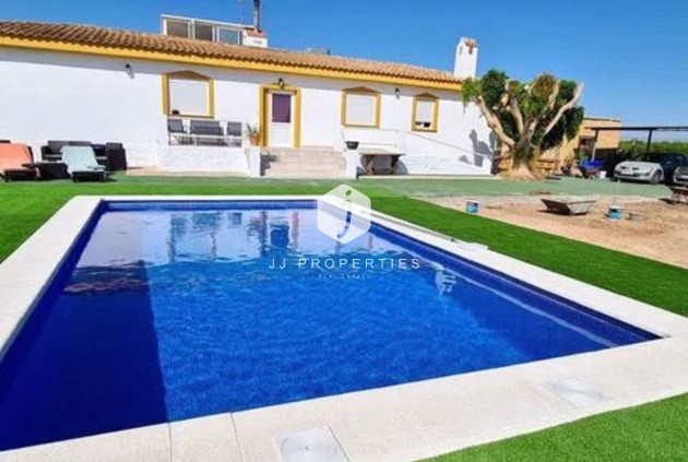 Villa - Segunda mano - San Miguel de Salinas -
                Inland