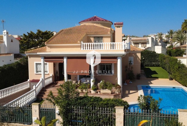 Villa - Segunda mano - Torrevieja -
                Costa Blanca