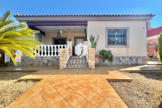 Villa - Segunda mano - Torrevieja -
                Los Balcones - Los Altos del Edén