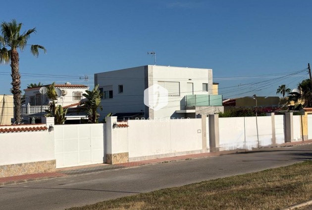 Villa - Segunda mano - Torrevieja -
                Torreta Florida