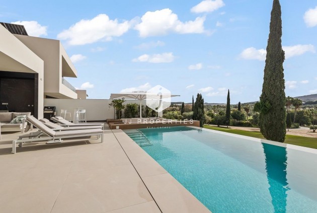Villa - Tweedehands - Algorfa -
                Comunidad Valenciana