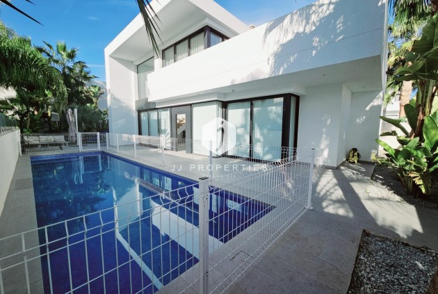 Villa - Tweedehands -
            Ciudad Quesada - C-25284