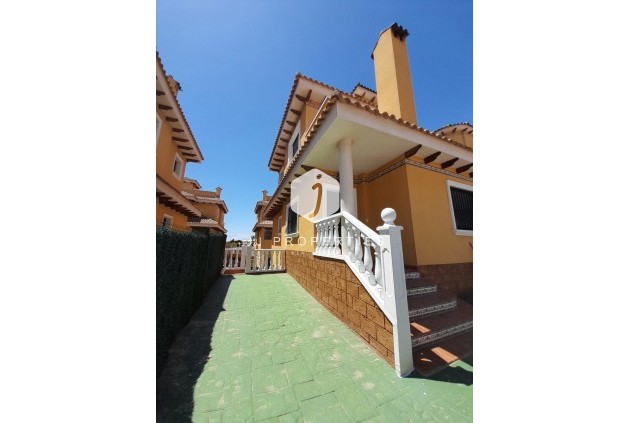 Villa - Tweedehands - Ciudad Quesada -
                Costa Blanca