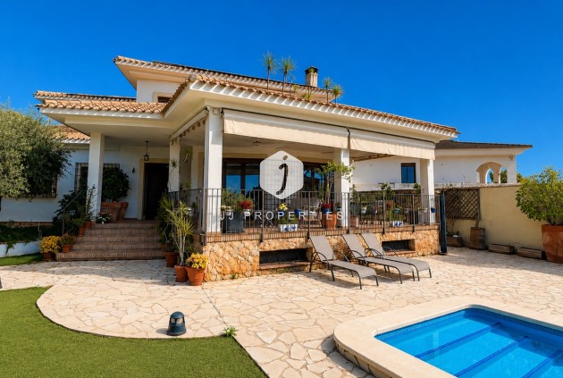 Villa - Tweedehands - Dehesa de Campoamor -
                Costa Blanca
