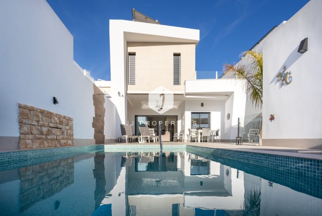 Villa - Tweedehands - Dolores -
                Costa Blanca