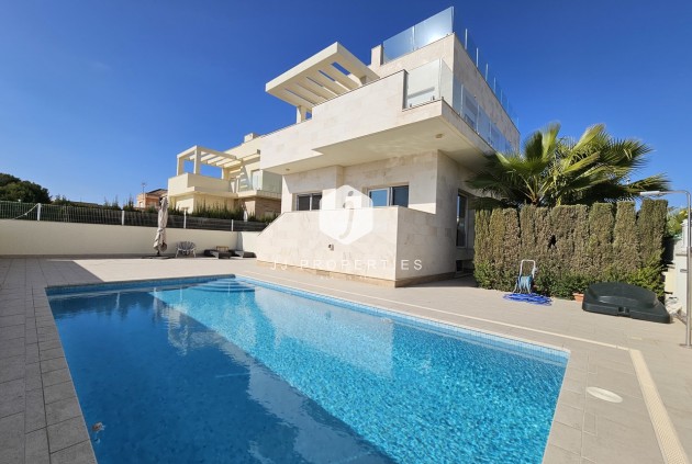 Villa - Tweedehands - La Zenia -
                Costa Blanca