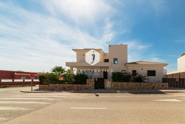 Villa - Tweedehands - Los Montesinos -
                Costa Blanca