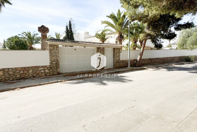 Villa - Tweedehands - Orihuela Costa -
                Costa Blanca