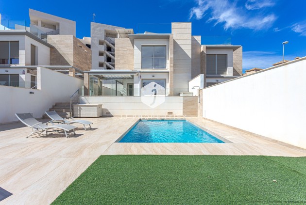 Villa - Tweedehands - Orihuela Costa -
                Costa Blanca