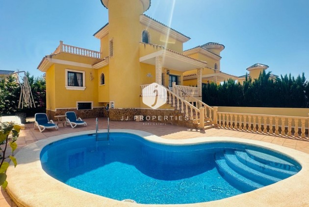 Villa - Tweedehands - Orihuela Costa -
                PAU 8