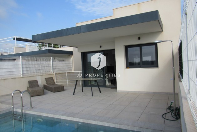 Villa - Tweedehands - San Miguel de Salinas -
                Inland