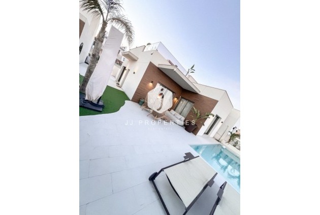 Villa - Tweedehands - San Miguel de Salinas -
                Inland