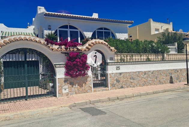 Villa - Tweedehands - San Miguel de Salinas -
                Inland