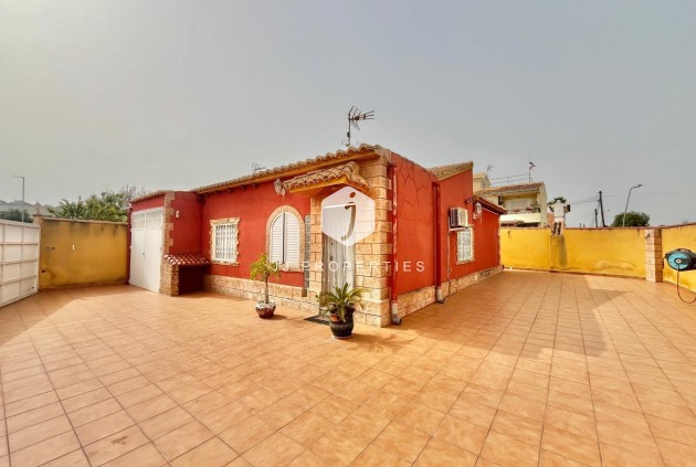 Villa - Tweedehands - Torrevieja -
                Los Balcones - Los Altos del Edén