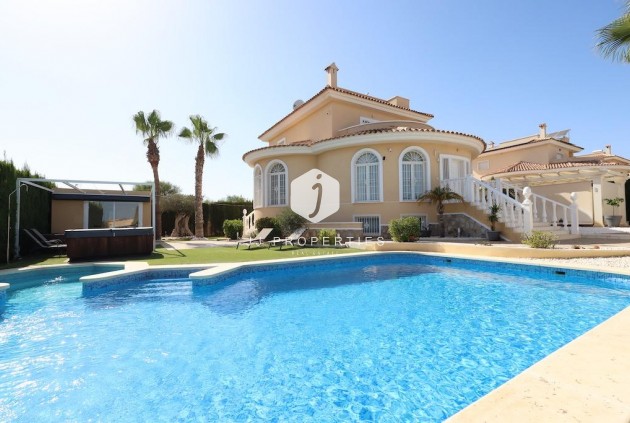 Villa - Z drugiej ręki - Ciudad Quesada -
                Costa Blanca