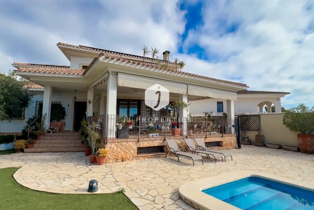 Villa - Z drugiej ręki - Dehesa de Campoamor -
                Costa Blanca