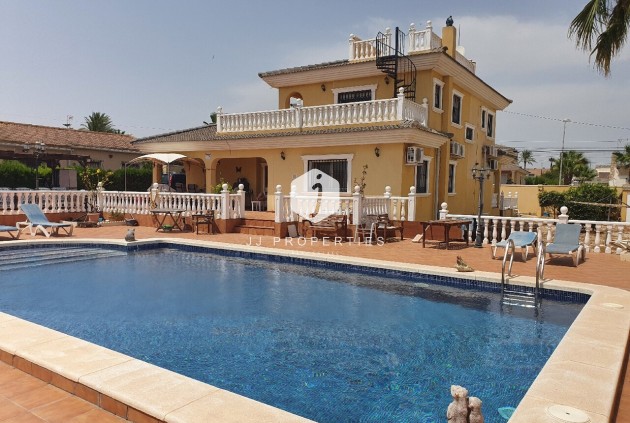 Villa - Z drugiej ręki - Los Balcones -
                Costa Blanca