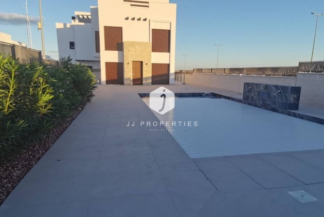 Villa - Z drugiej ręki - Los Montesinos -
                Costa Blanca