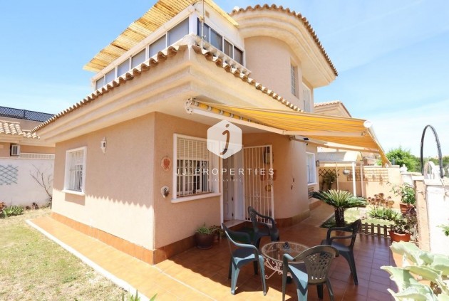 Villa - Z drugiej ręki - Torrevieja -
                Costa Blanca