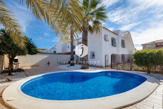 Villa - Z drugiej ręki - Torrevieja -
                La Siesta - El Salado - Torreta