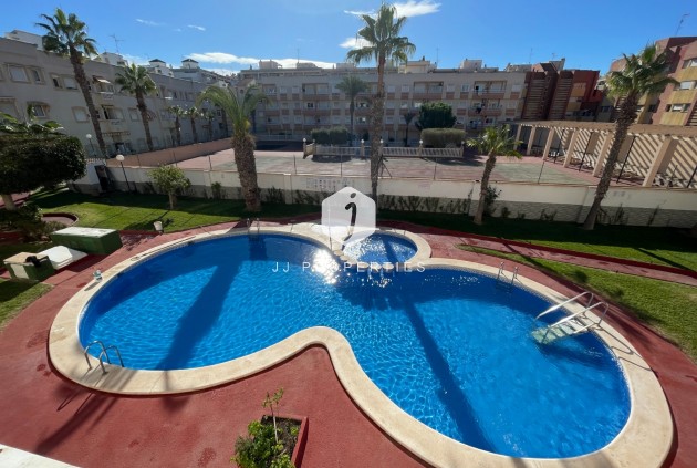 Wohnung - Aus zweiter Hand -
            Torrevieja - C-23286