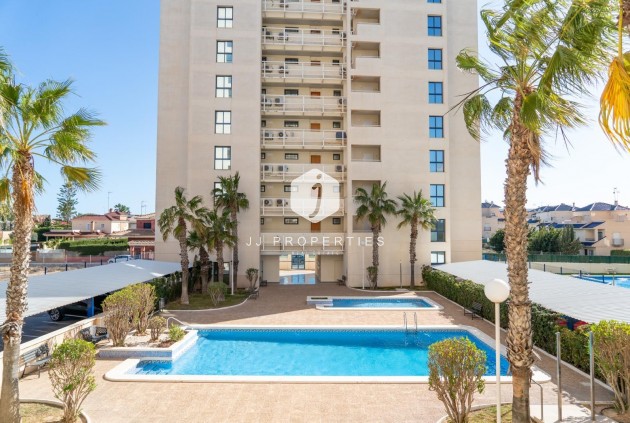Wohnung - Aus zweiter Hand -
            Torrevieja - C-28869