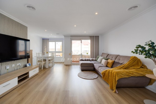 Wohnung - Aus zweiter Hand - Torrevieja -
                Centro