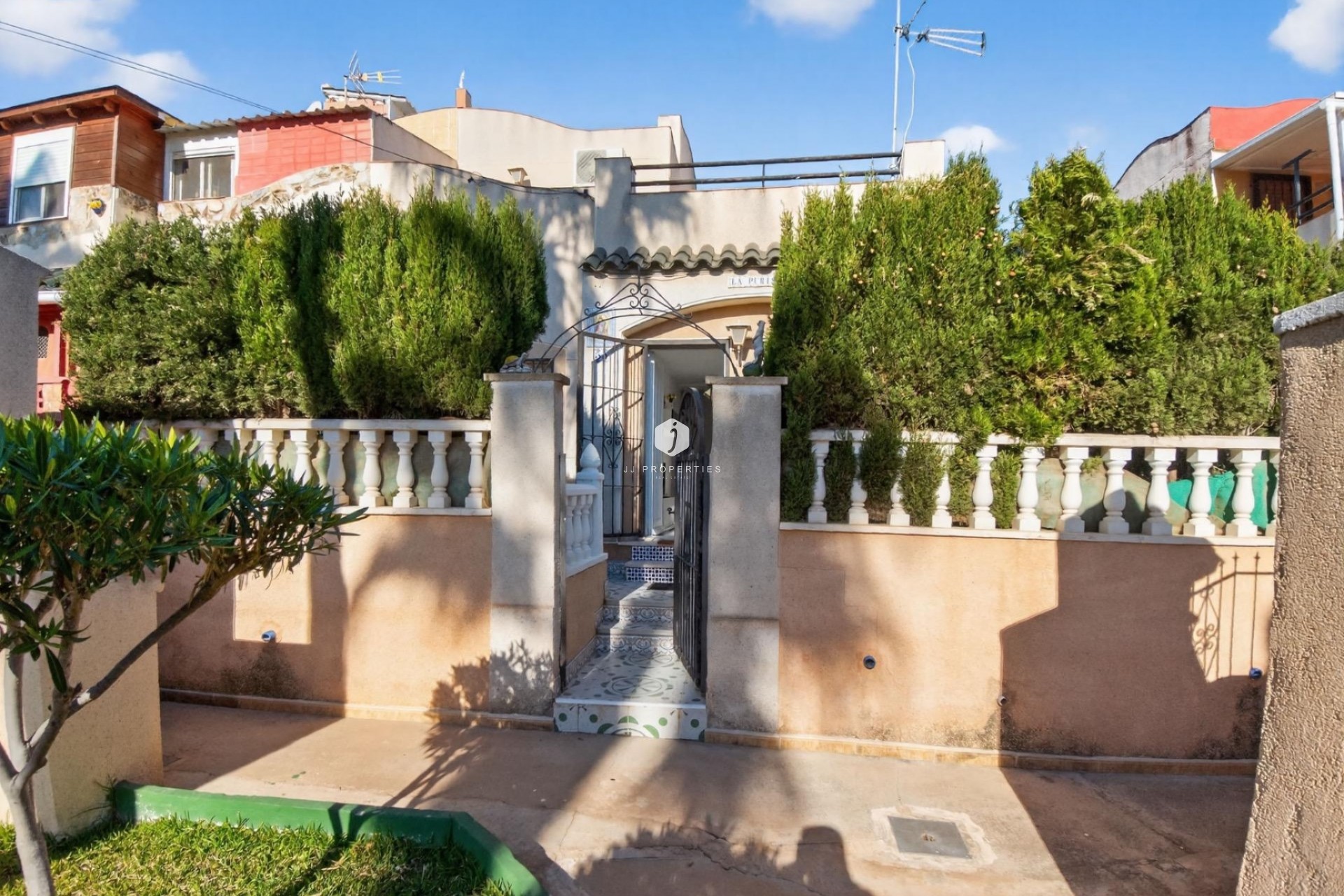 Wynajem długoterminowy - Dupleks -
Torrevieja - Lago jardin