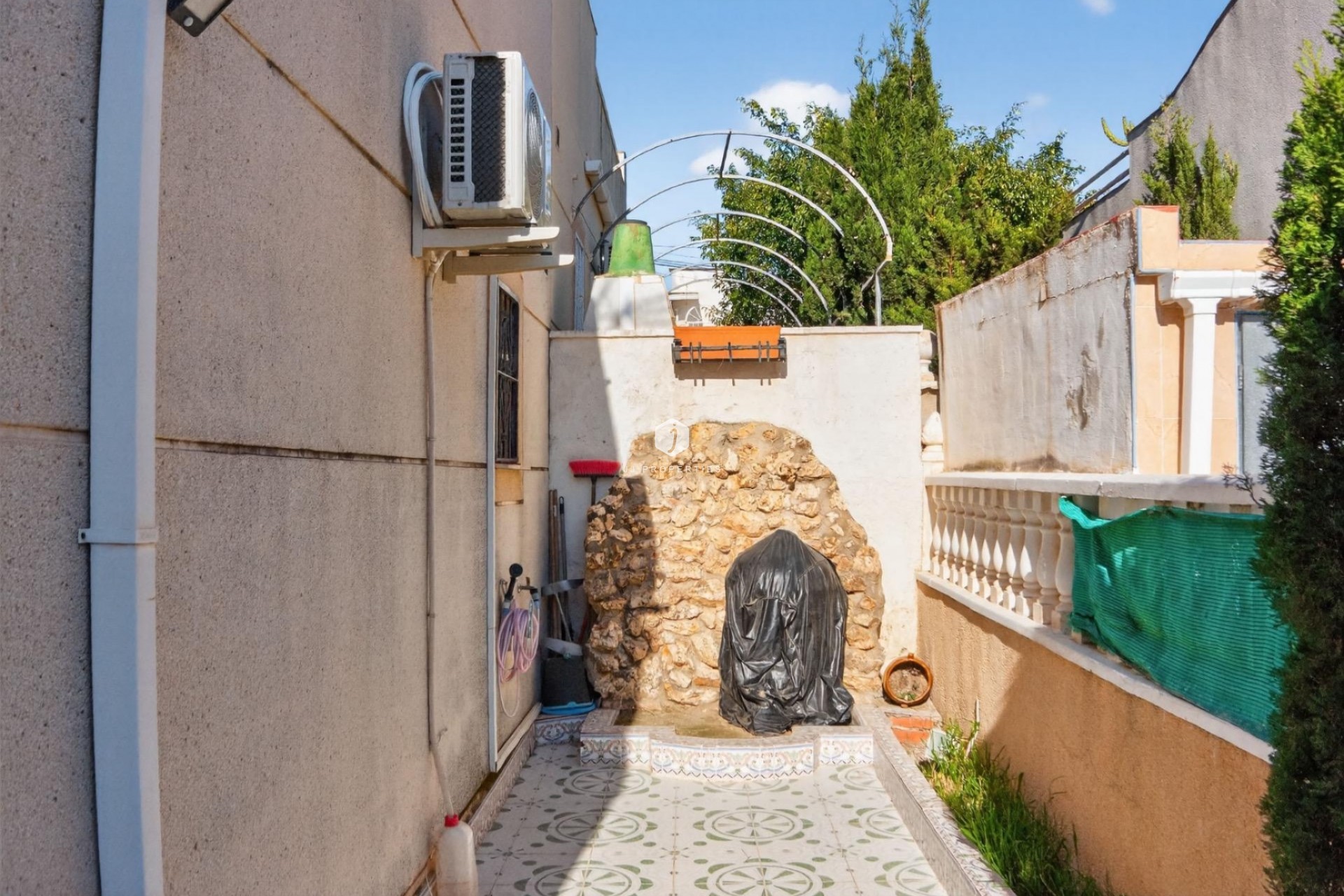 Wynajem długoterminowy - Dupleks -
Torrevieja - Lago jardin