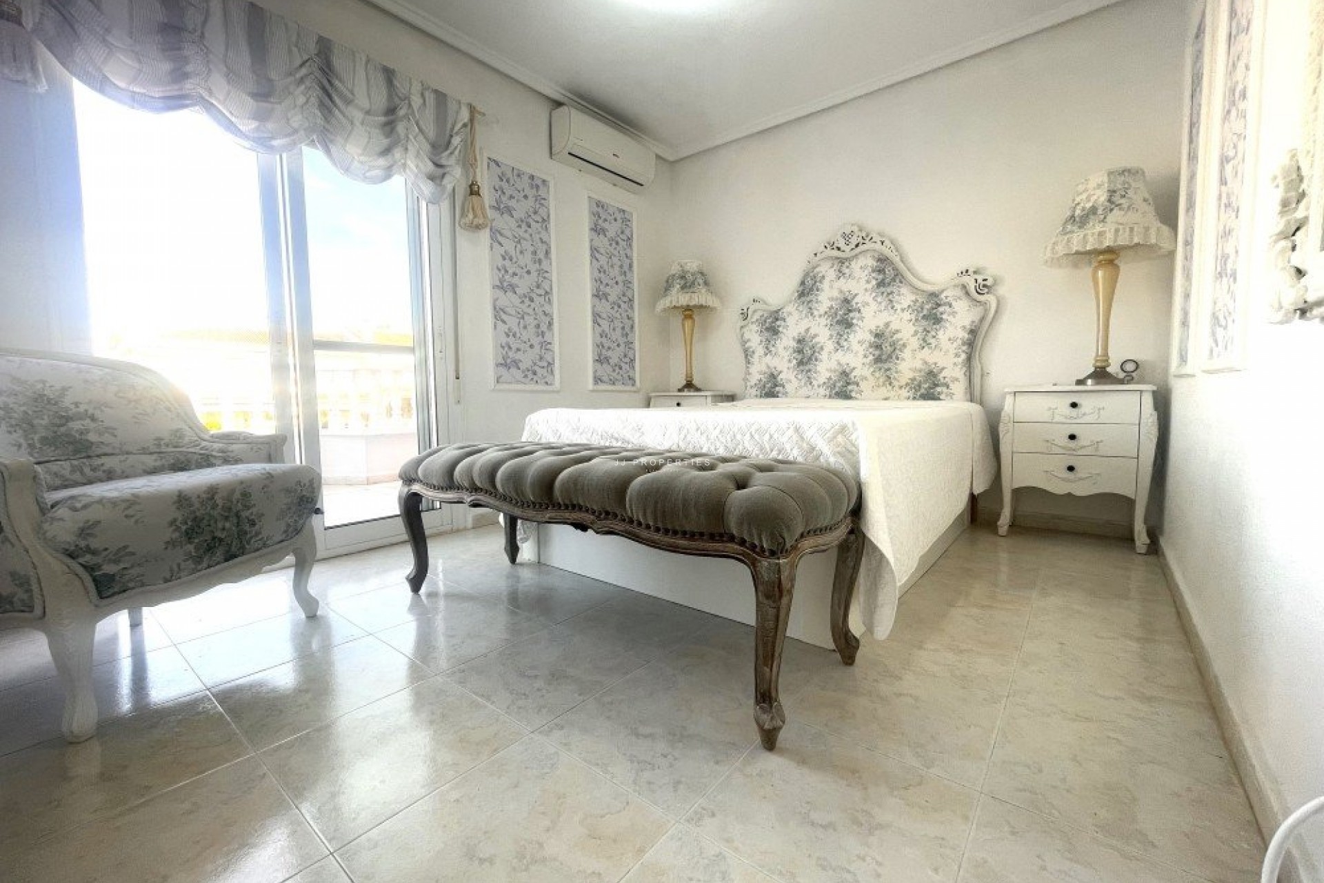 Z drugiej ręki - Bungalow -
Benijofar - Costa Blanca