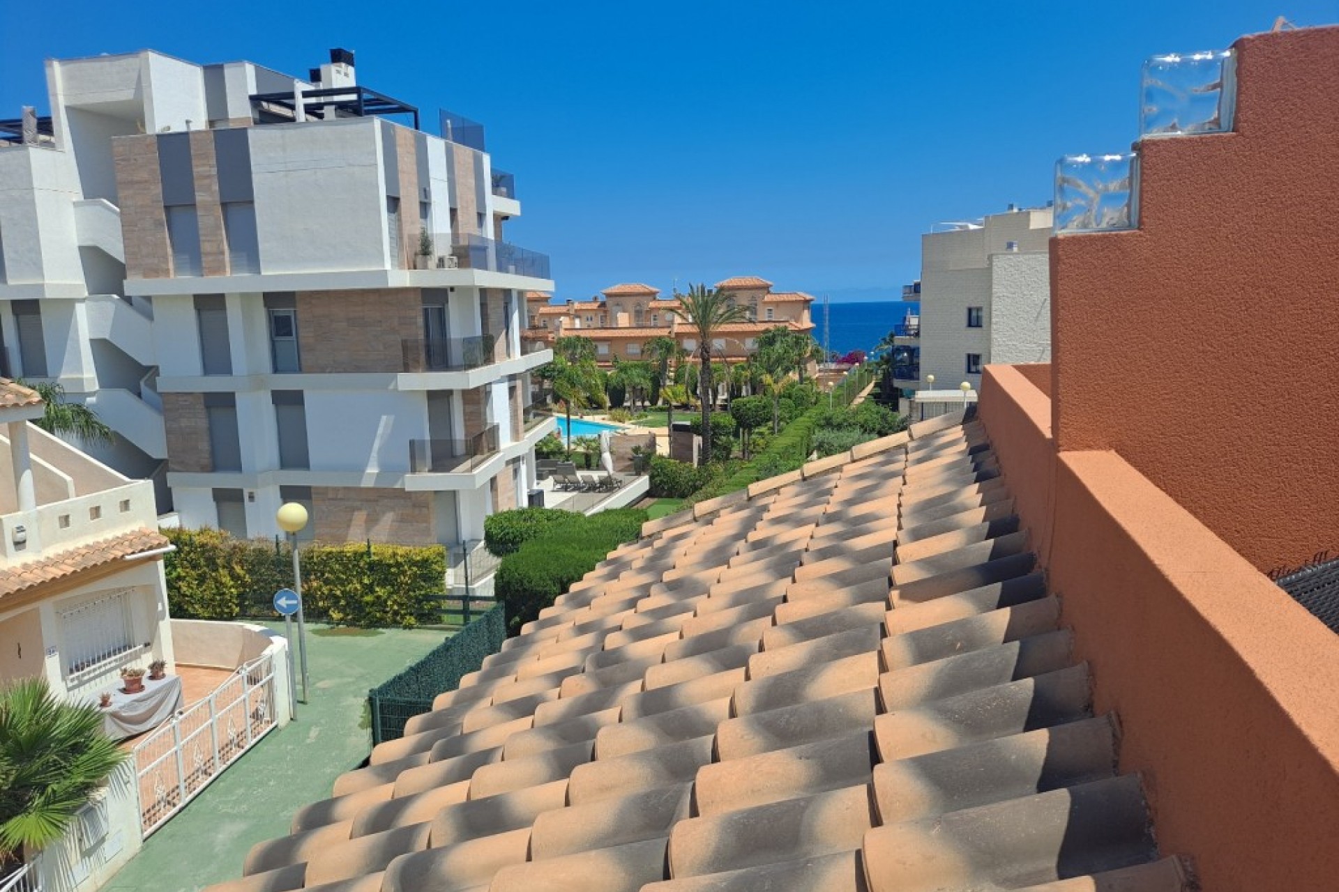 Z drugiej ręki - Bungalow -
Dehesa de Campoamor - Costa Blanca