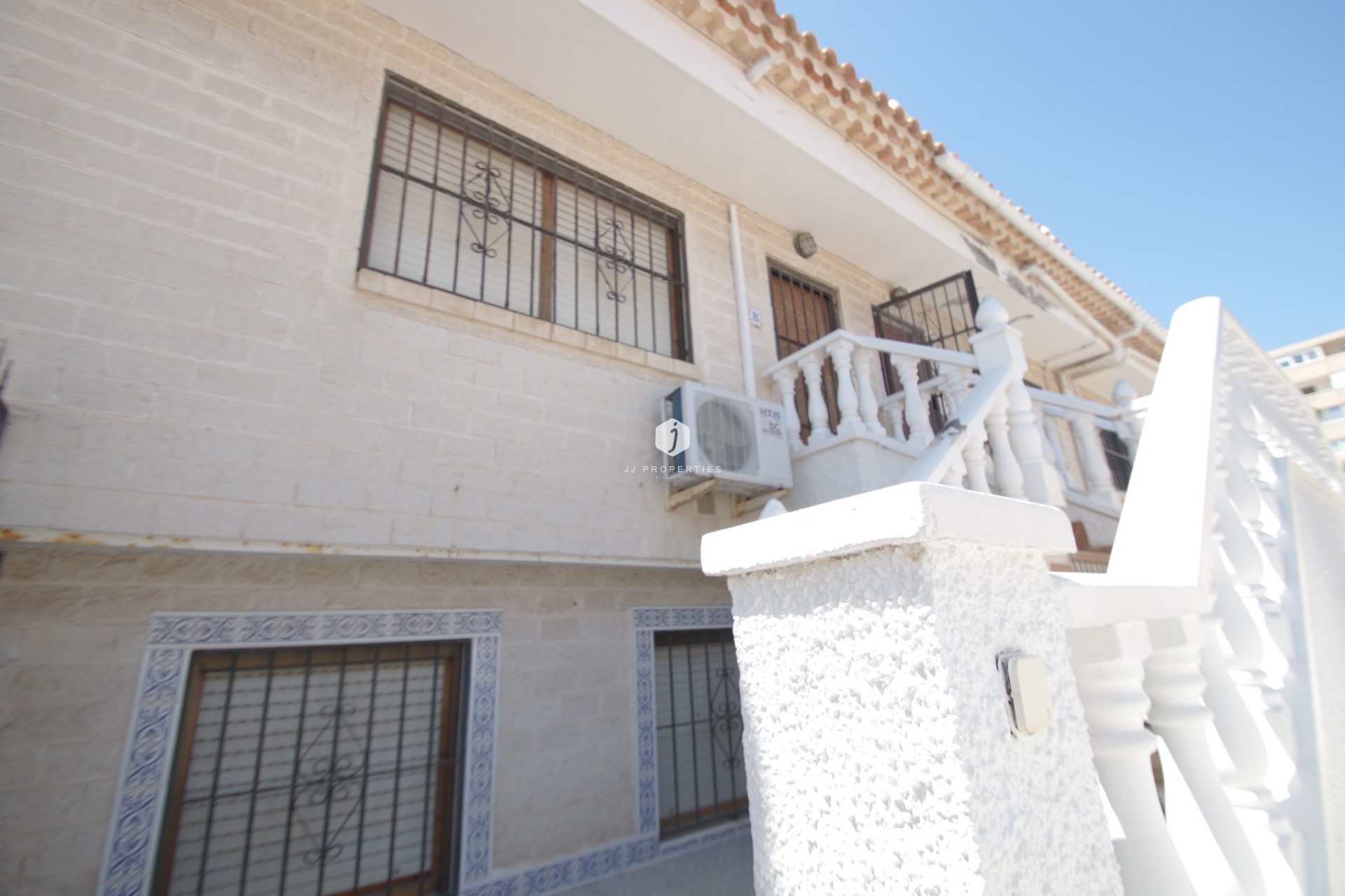 Z drugiej ręki - Bungalow -
La Mata - Costa Blanca