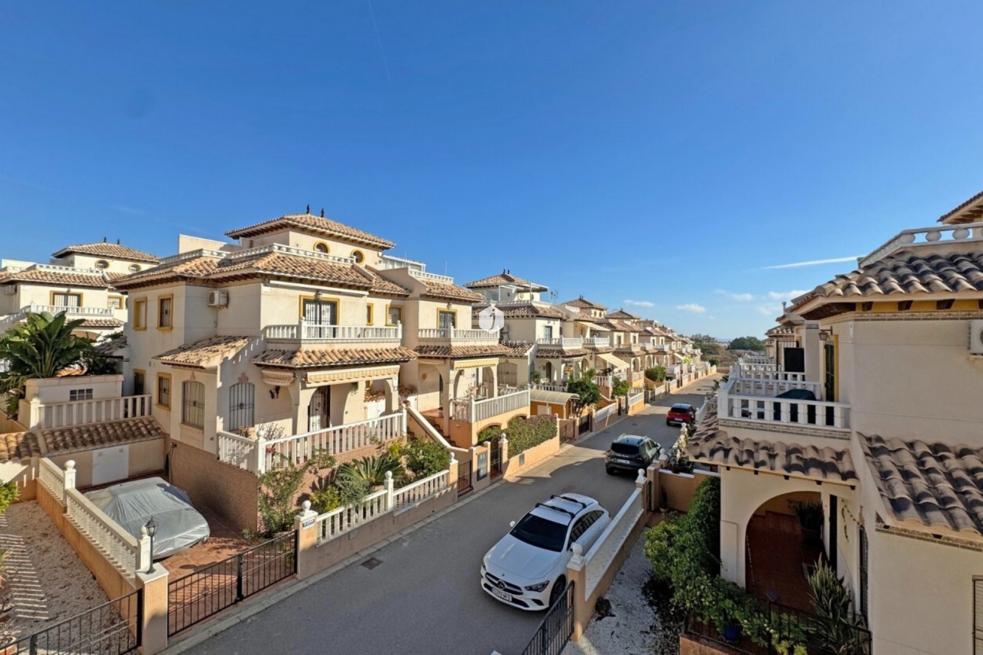 Z drugiej ręki - Bungalow -
Lomas de Caboroig - Costa Blanca