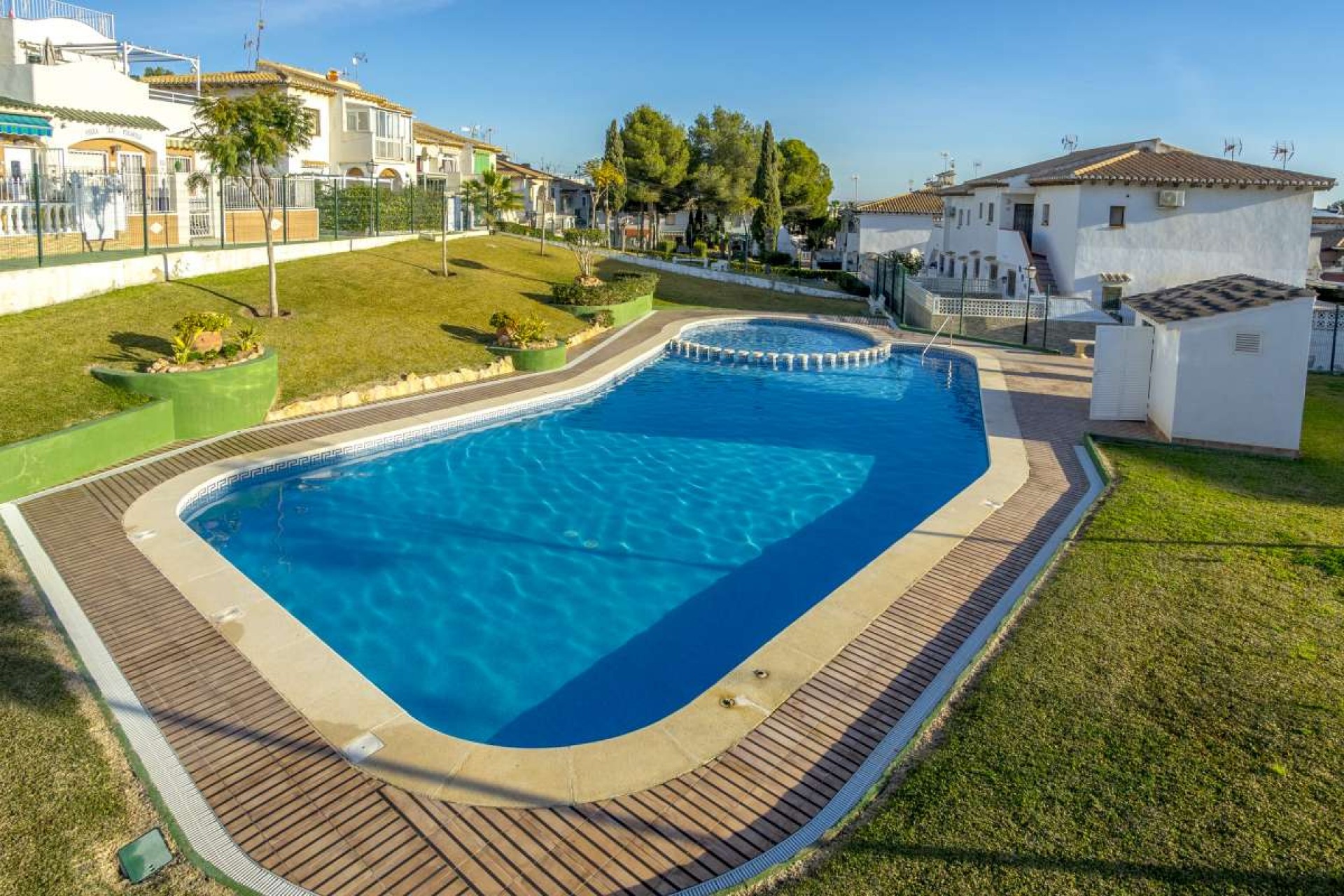 Z drugiej ręki - Bungalow -
Los Balcones - Costa Blanca