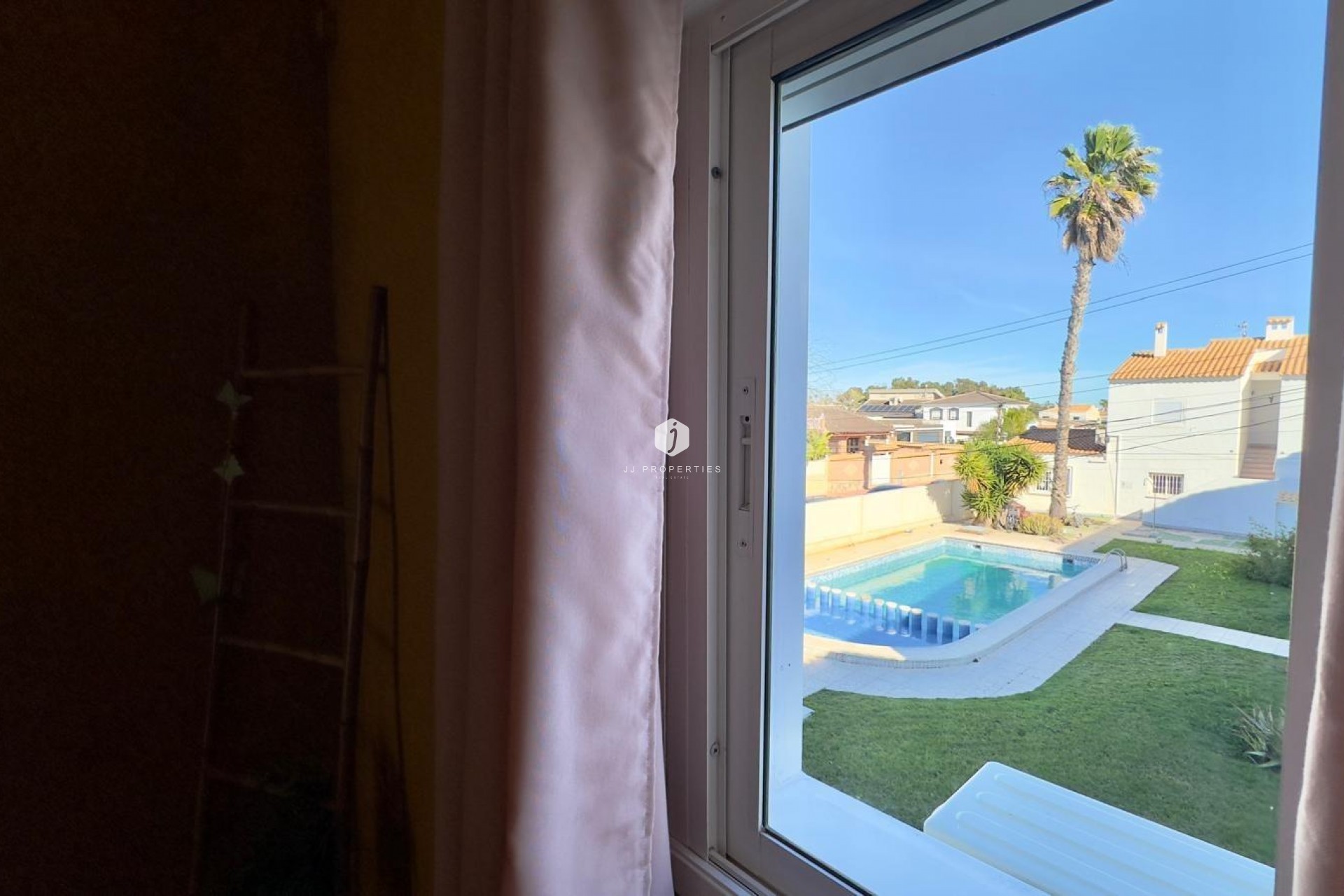 Z drugiej ręki - Bungalow -
Orihuela Costa - Cabo Roig